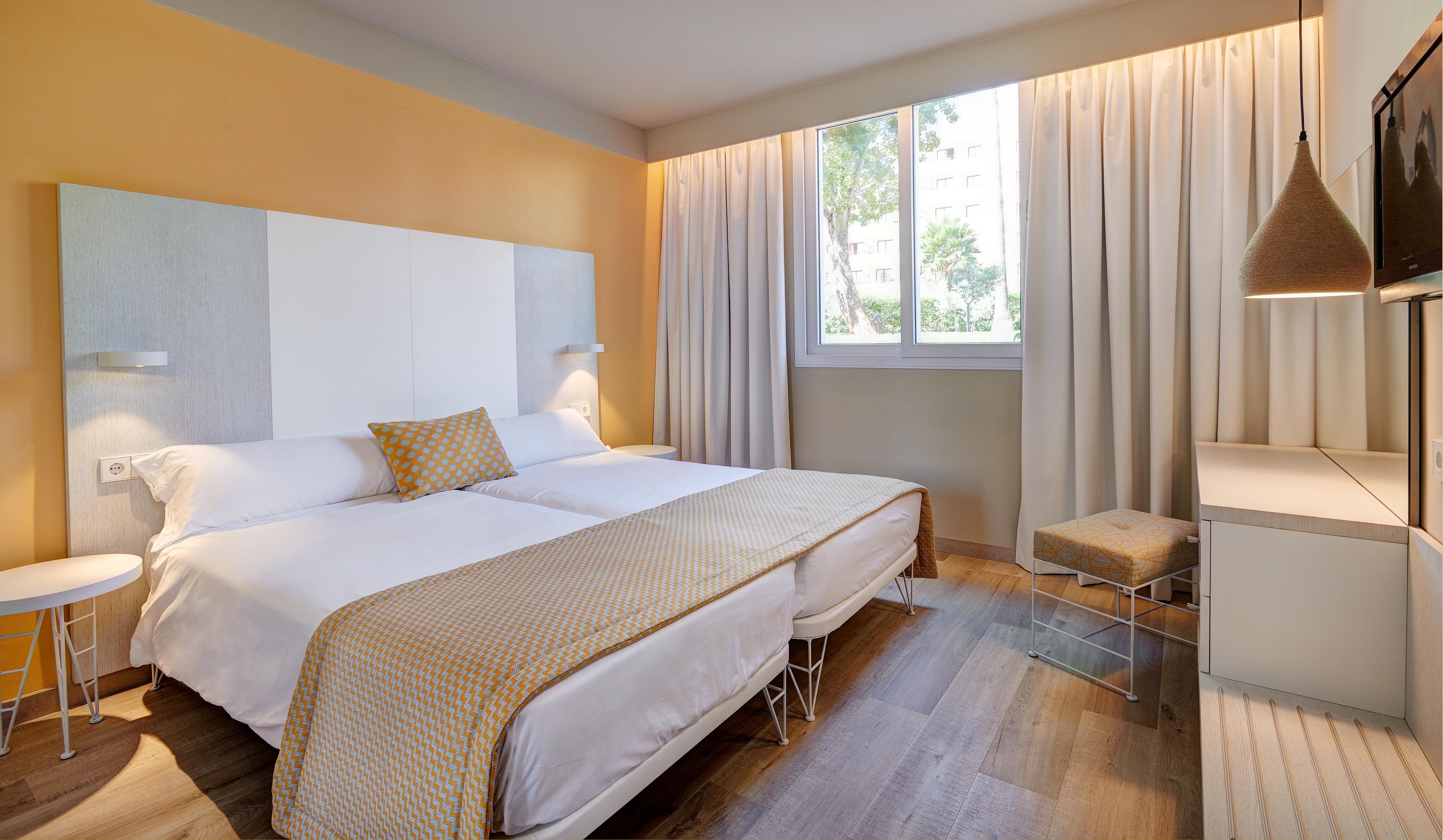 Protur Vista Badia Hotel Sa Coma  Ngoại thất bức ảnh